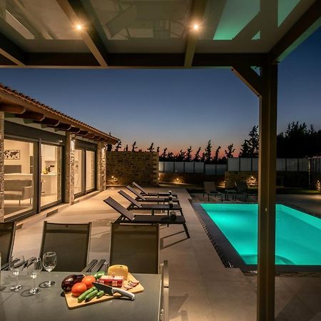 Luxury Villa Alexia ヘルソニソス エクステリア 写真