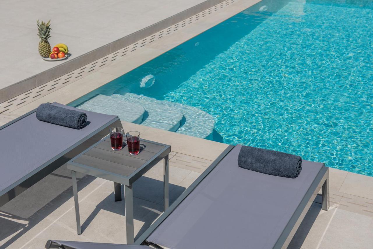 Luxury Villa Alexia ヘルソニソス エクステリア 写真